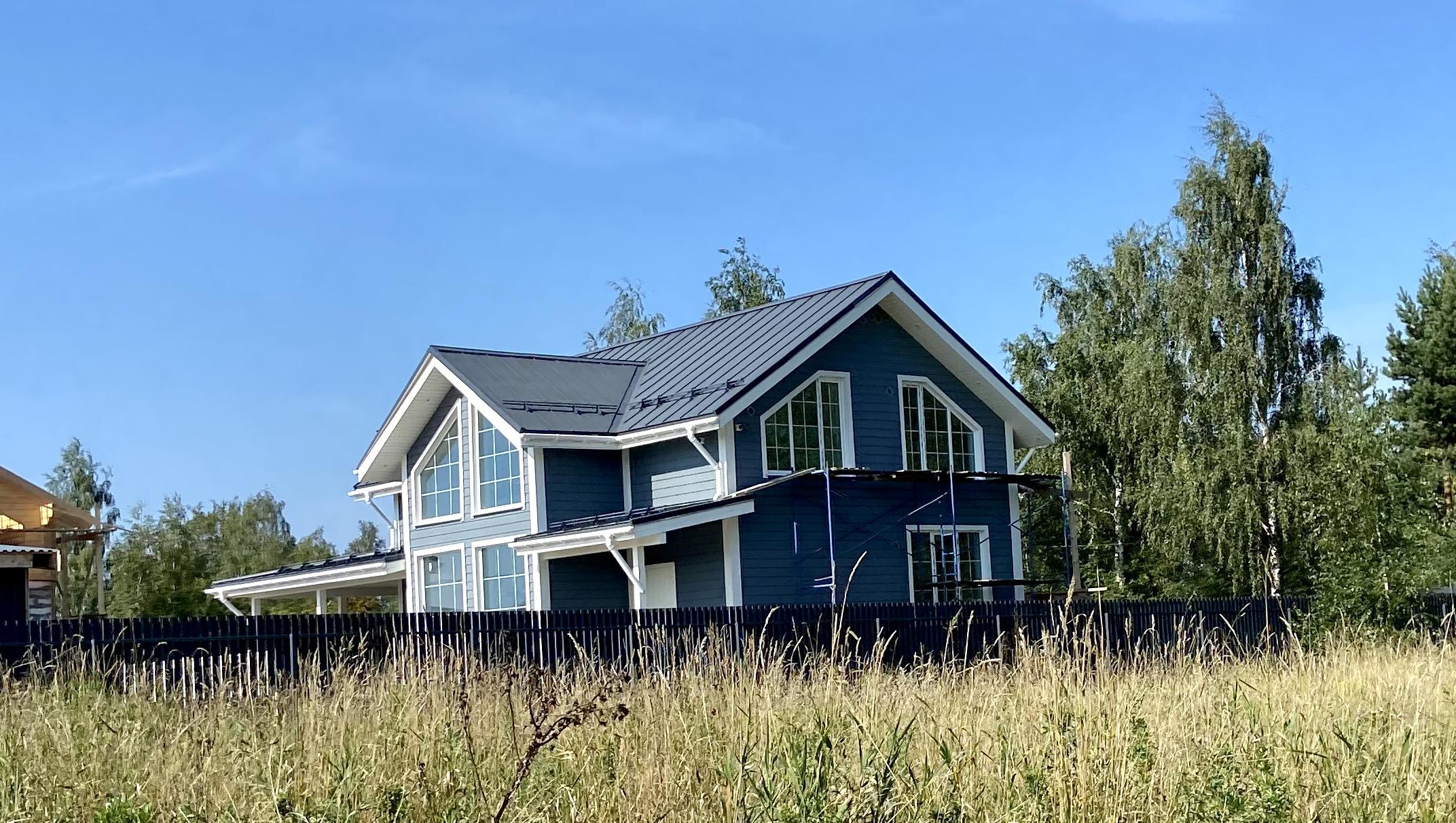 По данным ГК «МАКСИМУМ Life Development», в 2021 году в коттеджных поселках Ленобласти увеличилось число сделок по покупке земельных участков для дальнейшего строительства домов под сдачу в аренду.