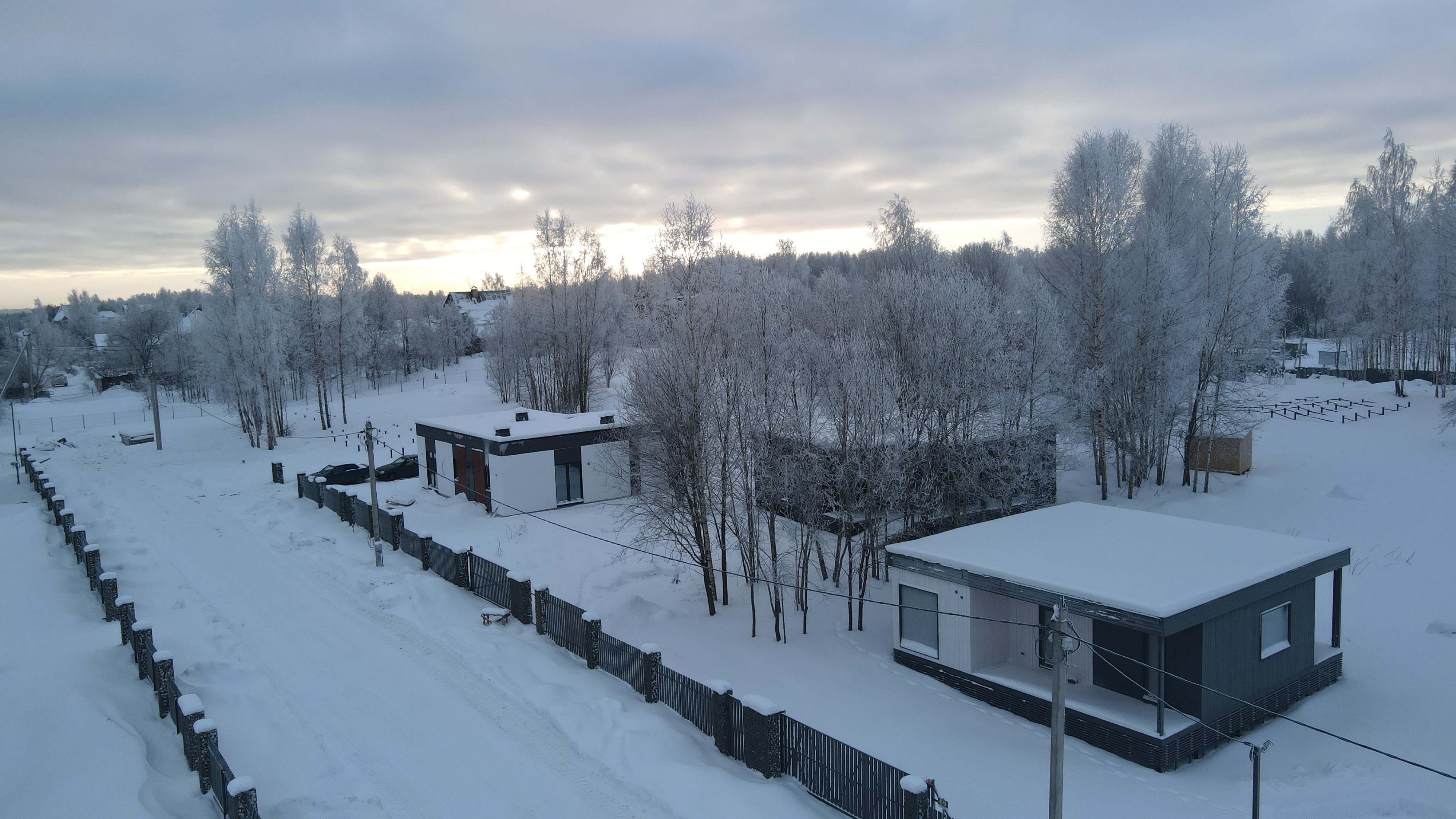 Спрос на загородные дома под Петербургом этой зимой вырос на 30%. Наиболее популярными стали каркасные дома в скандинавском стиле.